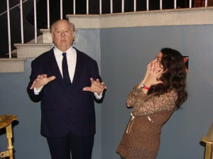 O mestre do suspense, Hitchcock, também me surpreendeu no Museu de Cera em Londres